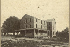 Construction-of-the-Gold-Hill-Hotel-2